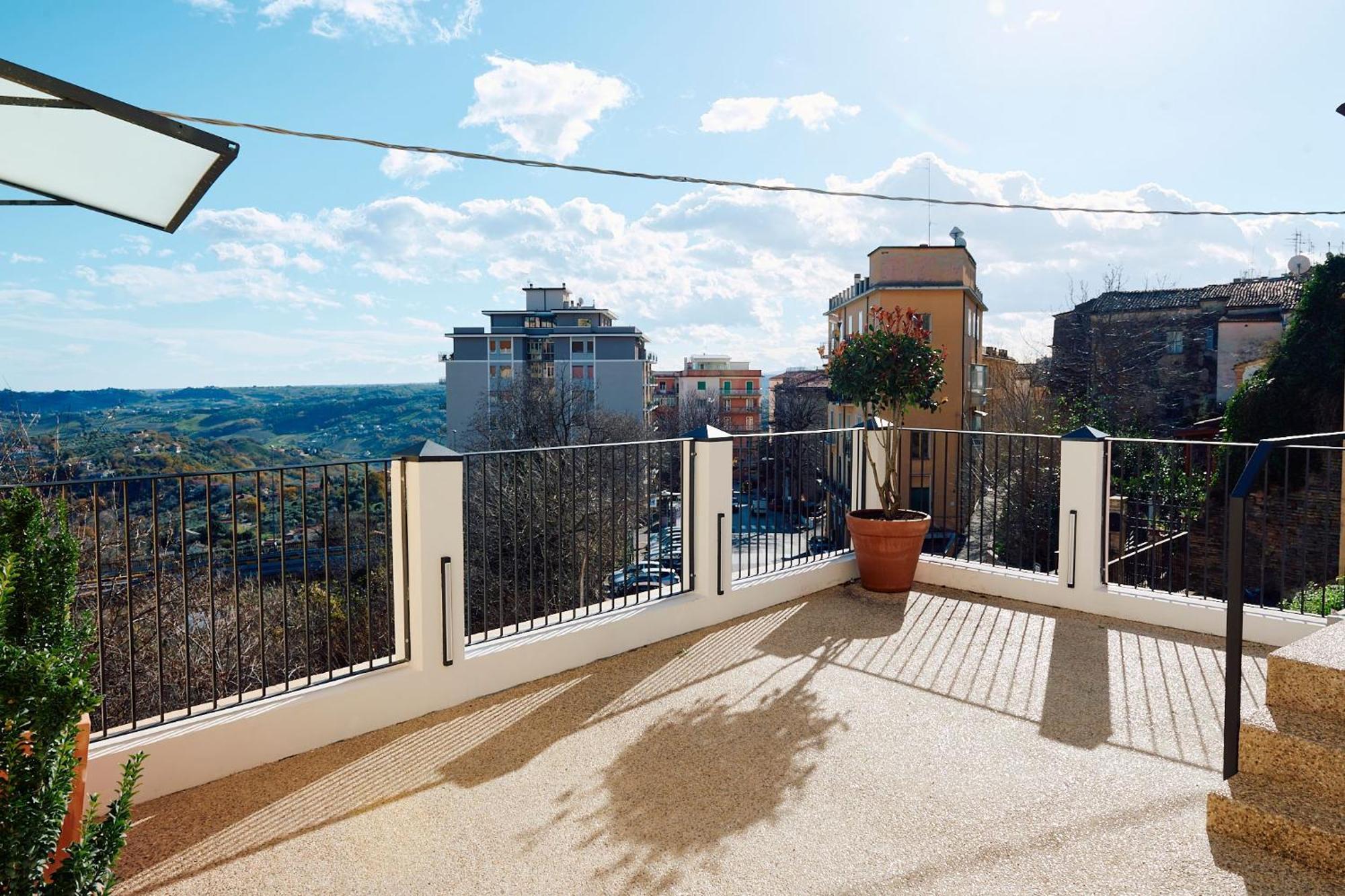 Relais Al Teatro Bed & Breakfast Chieti Exterior foto